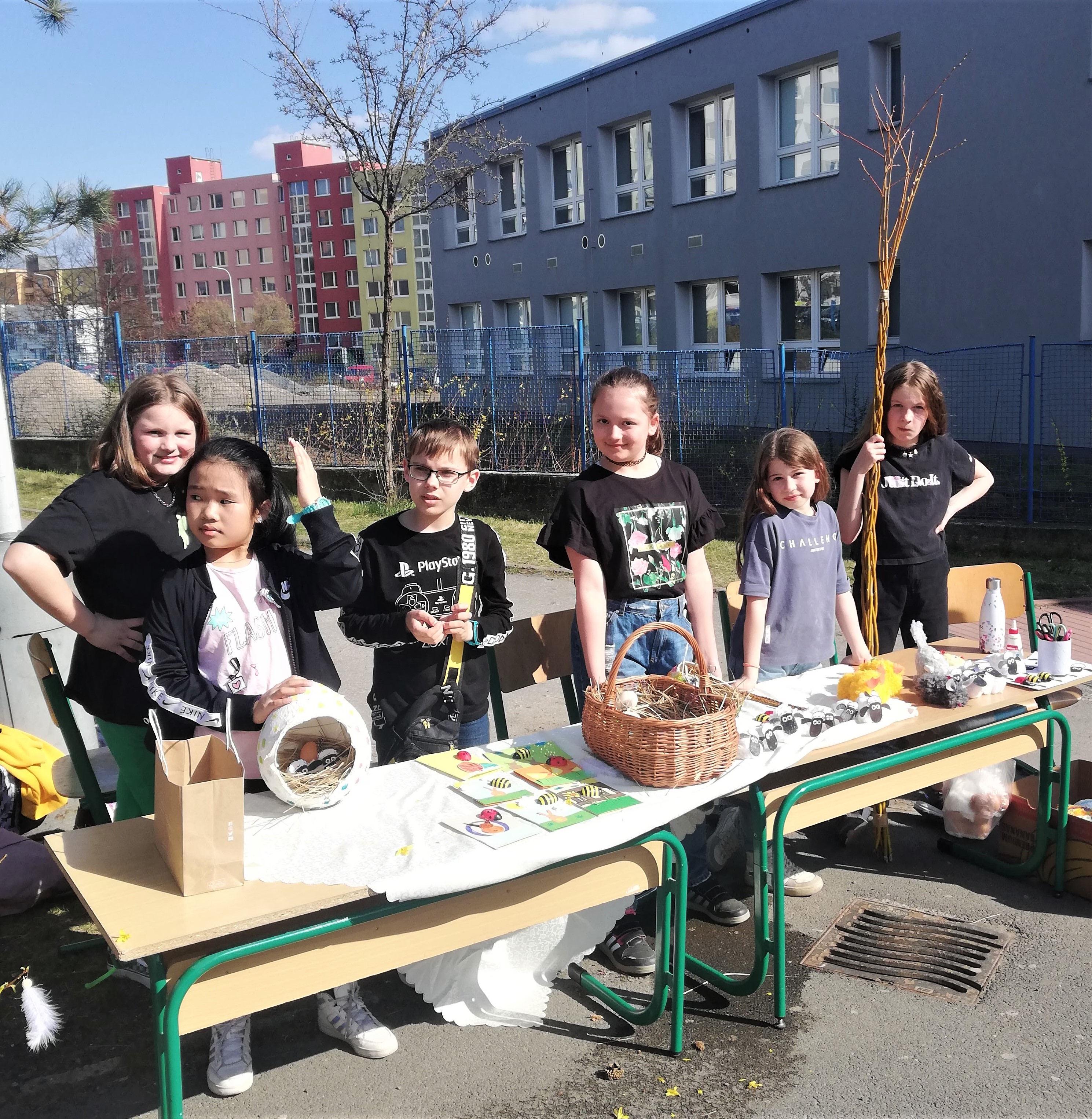 Den otevřených dveří s velikonočními dílničkami