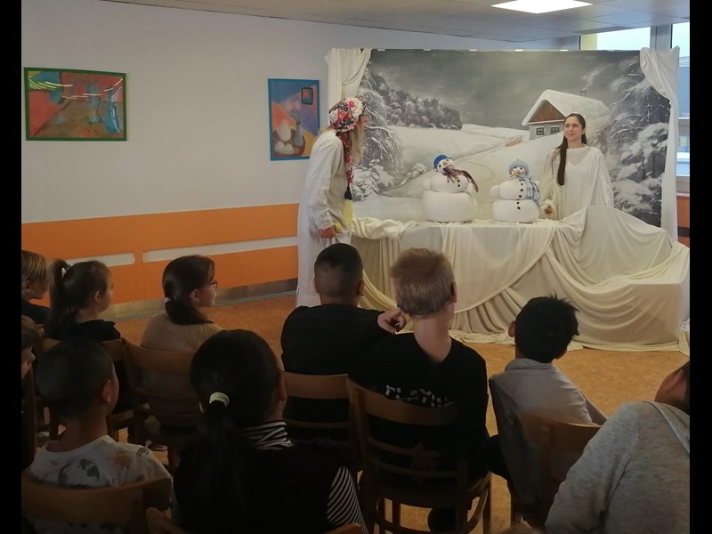 divadelní představení "Jak skřítek málem zaspal Vánoce"
