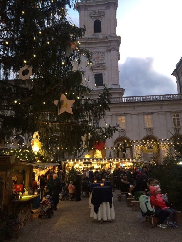 Adventní trhy v Salzburgu