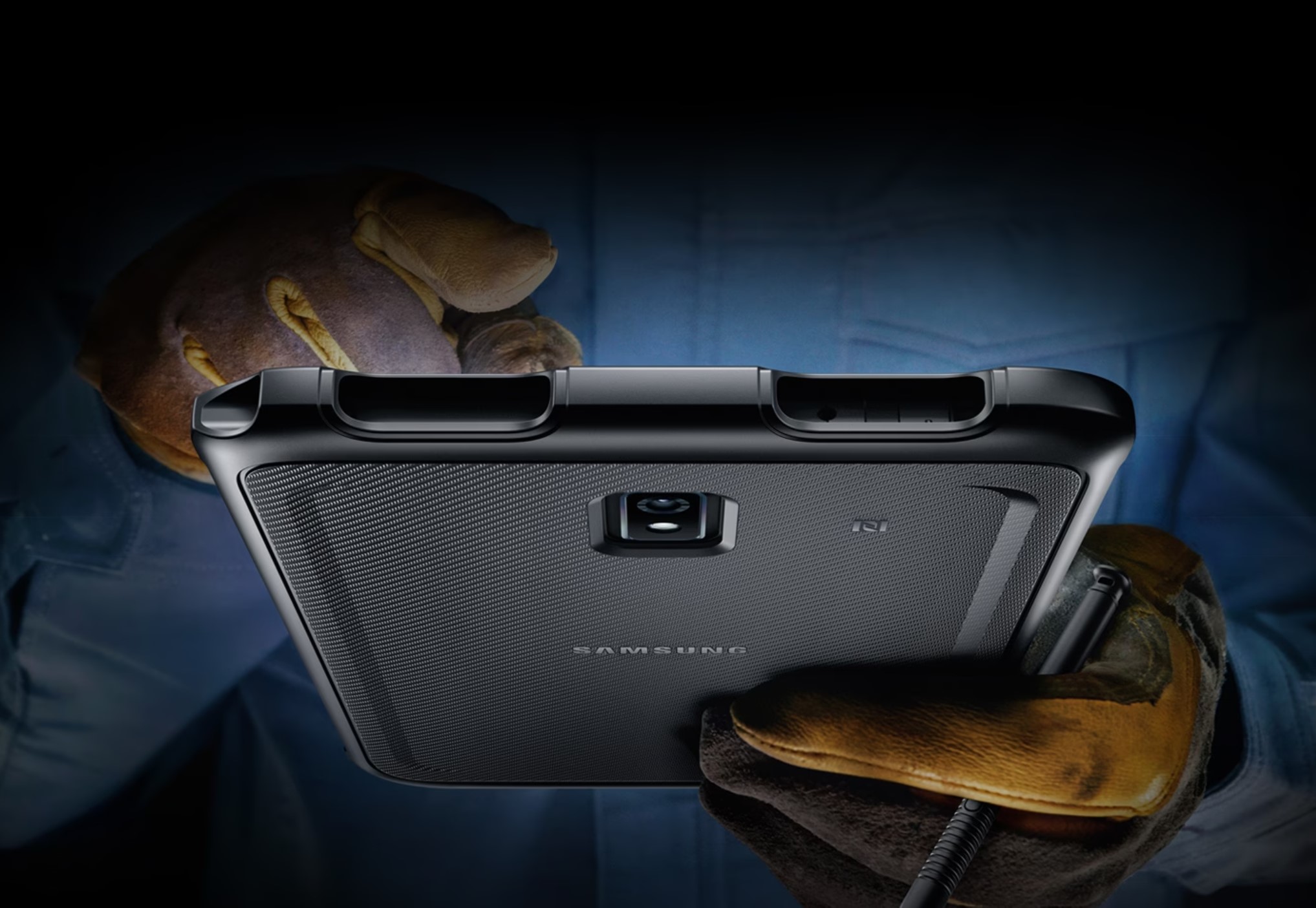 Škola půjčuje žákům tablety pro výuku