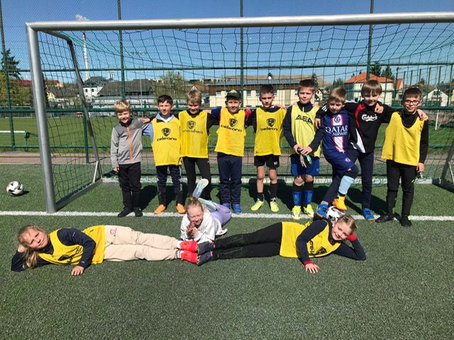 Cesta za góly: Mladí fotbalisté z 2. a 3. ročníků slaví postup