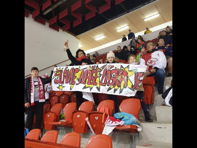 oddělení Berušek na hokejovém zápase Slavie Praha